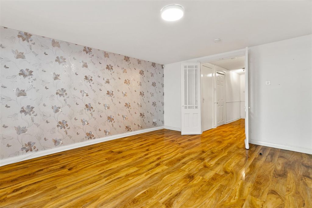 Additional image 5 of 2 bed flat for saleWindsor Crescent, Clydebank G81