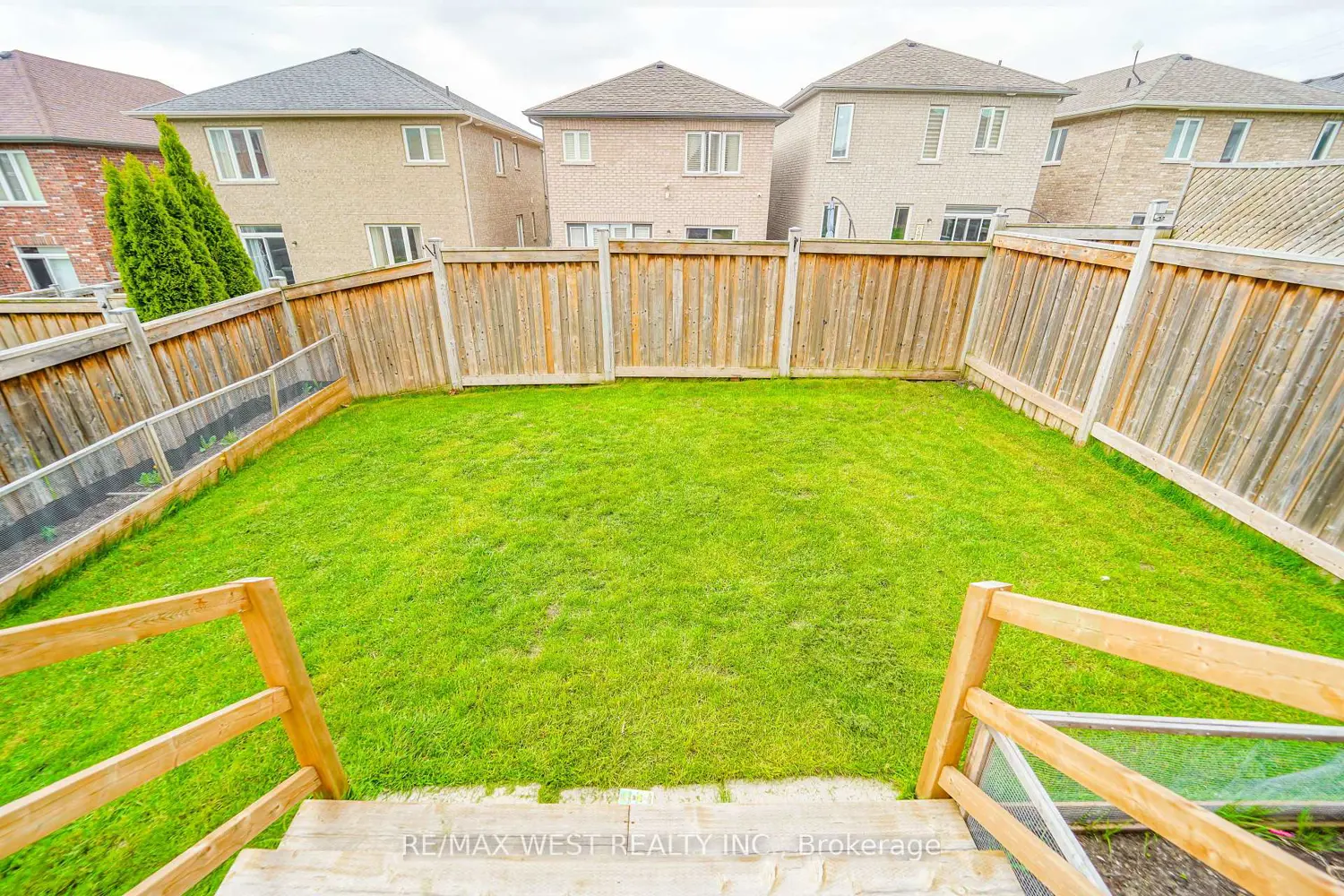 Additional image 20 of 166 Richardson Crescent