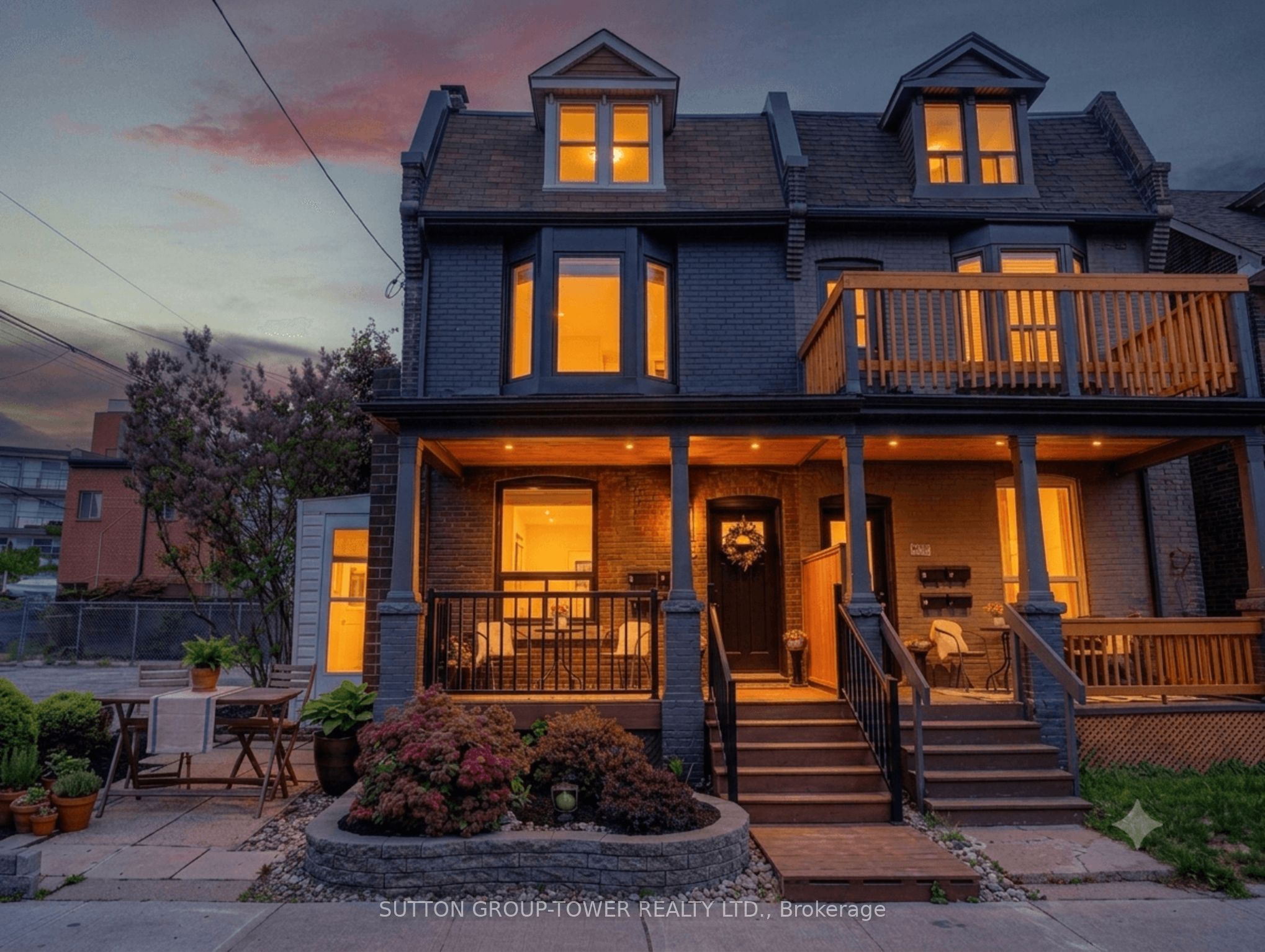 560 Indian Grove, Toronto, ON, M6P 2J4