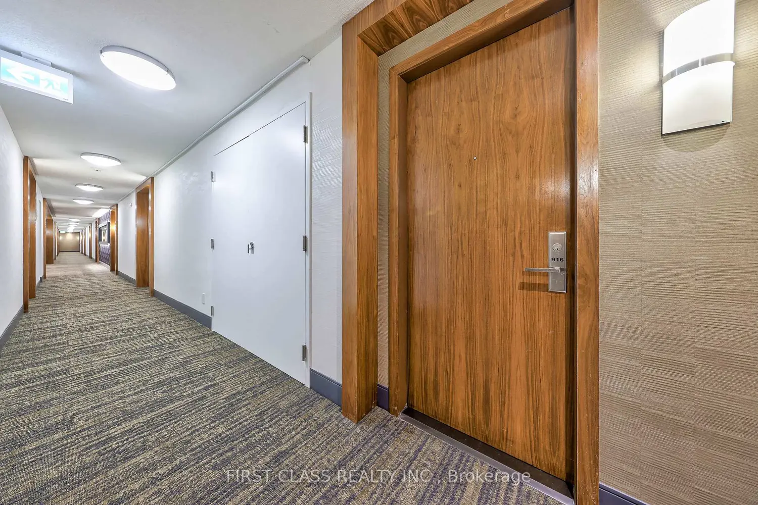 Additional image 3 of 37 Galleria Parkway 916