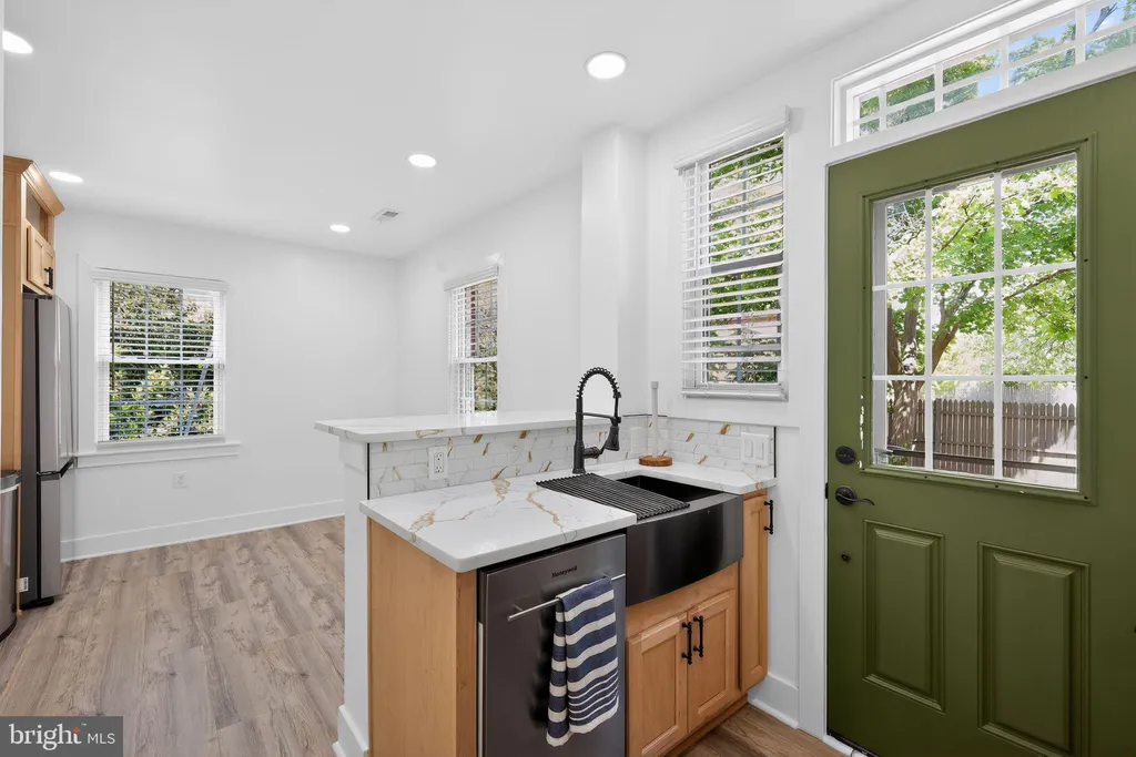 Additional image 6 of 2112 34th Street SE, Washington, DC 20020