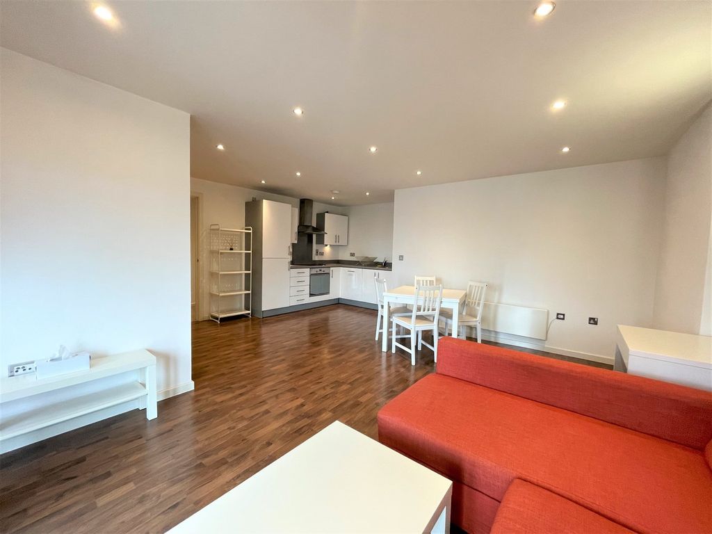 Additional image 11 of 2 bed flat for saleSouth Quay, Kings Road, Swansea SA1
