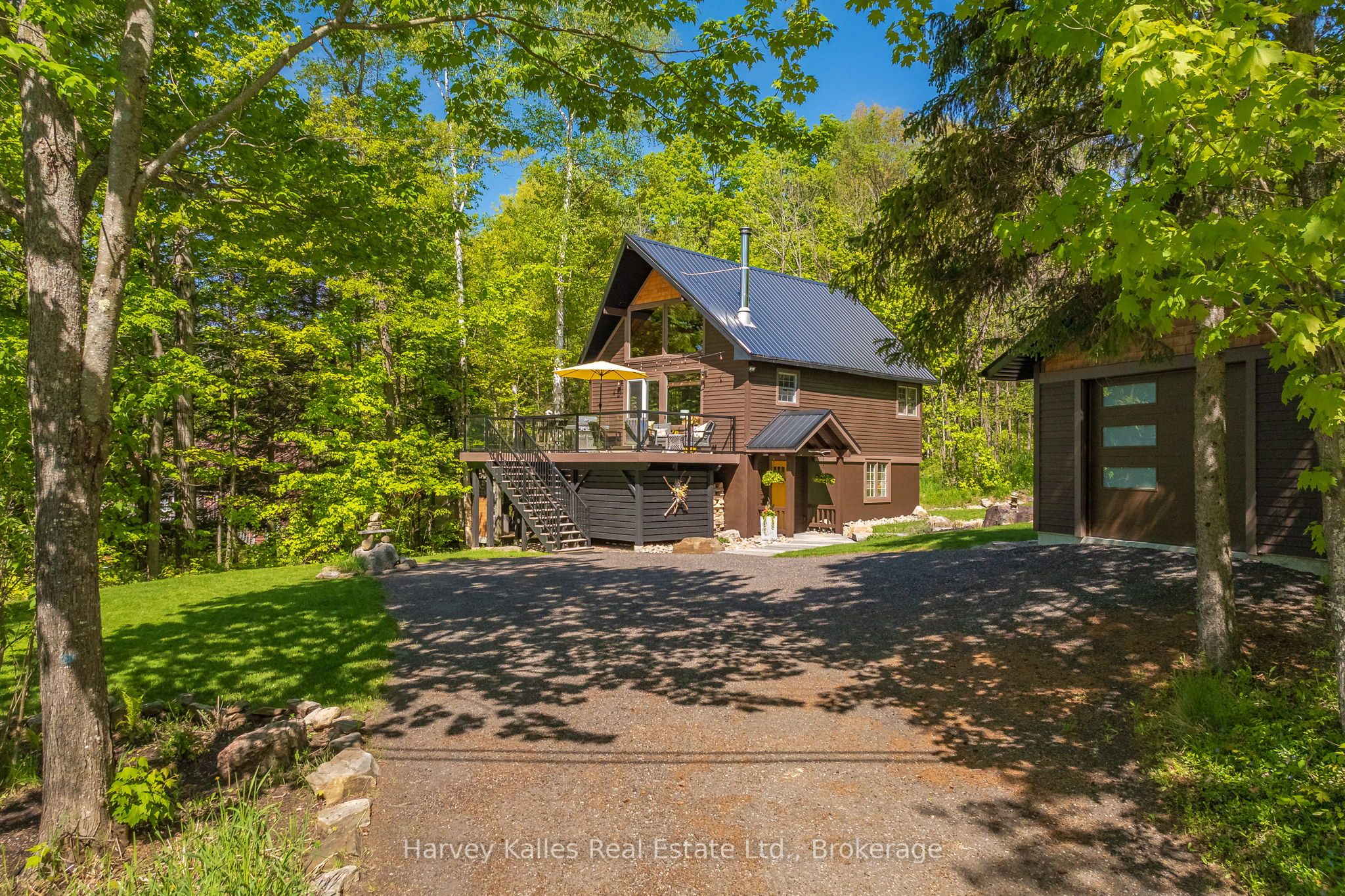 157 Chalet Crescent, Huntsville, ON, P1H 1A8