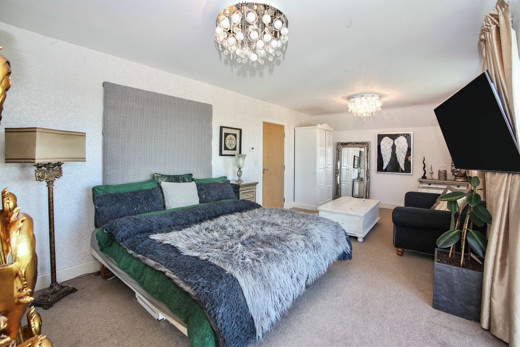Additional image 4 of 5 bed detached house for salePaget Road, Penarth CF64