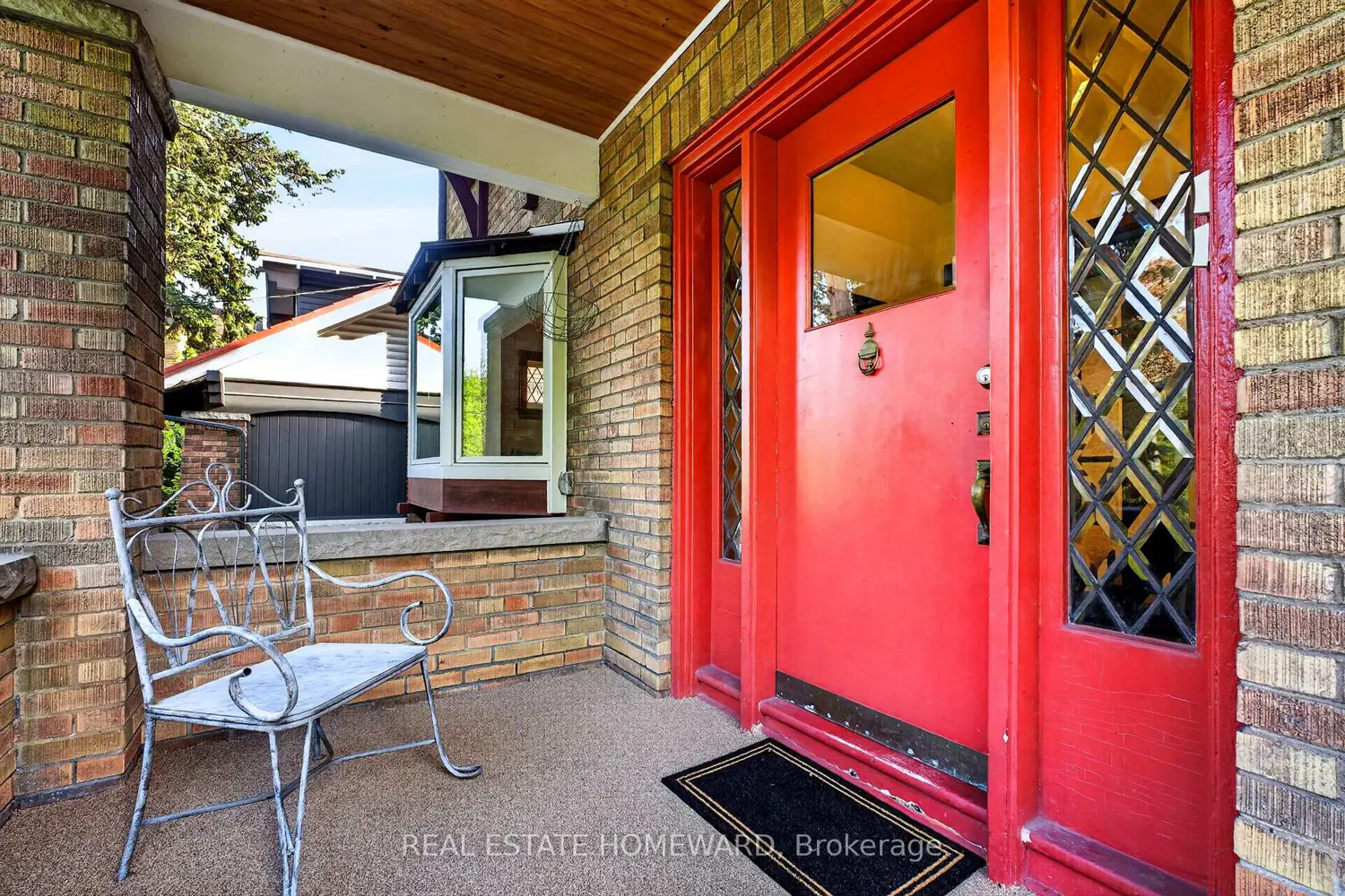 128 Glen Manor Drive photo 3