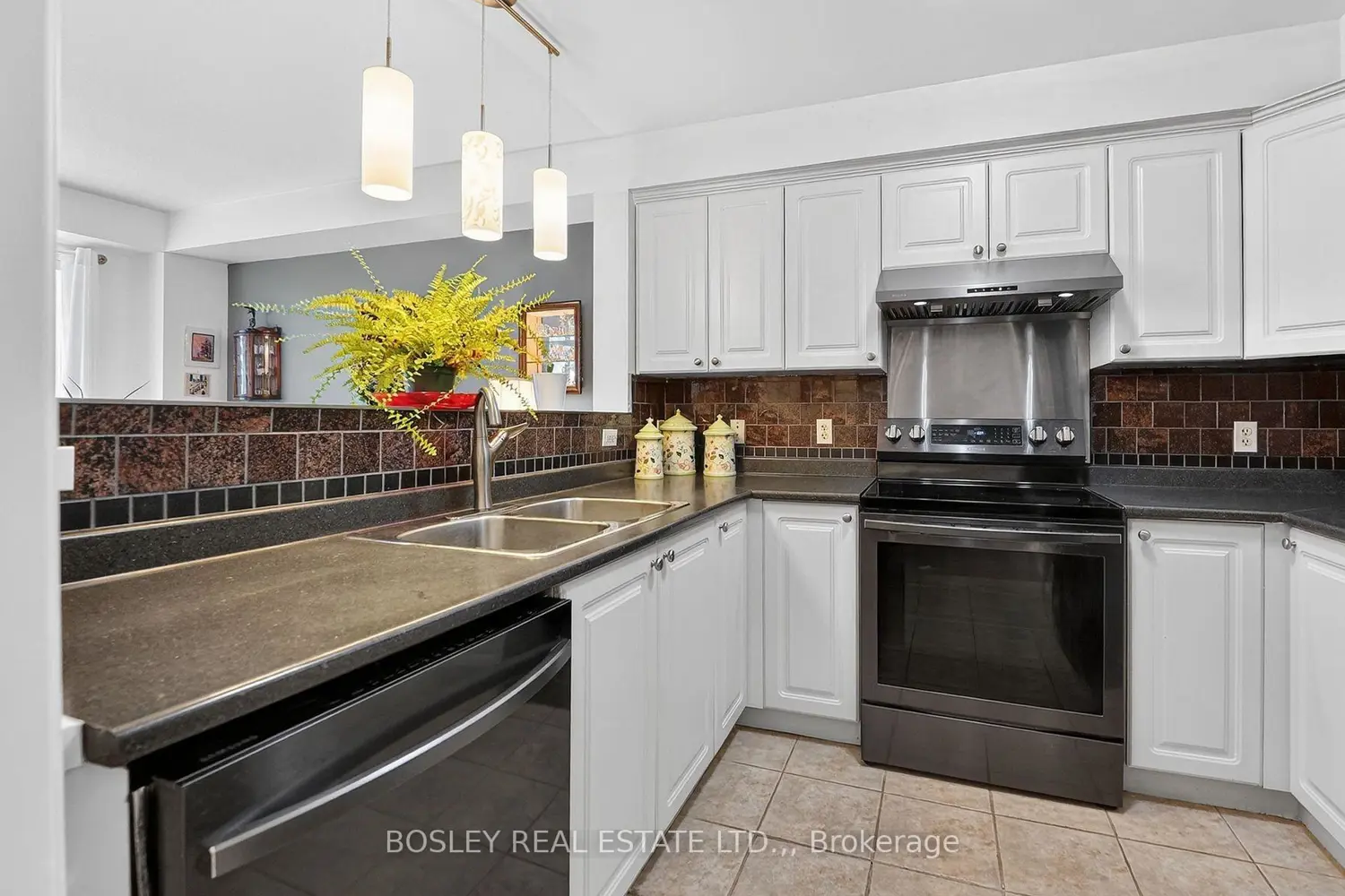 Additional image 6 of 6263 Valley Way 10