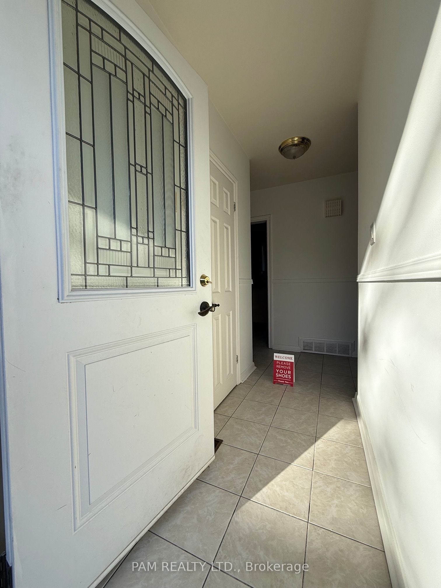 Additional image 3 of 423 Lynett Crescent, Richmond Hill, ON, L4C 2V6