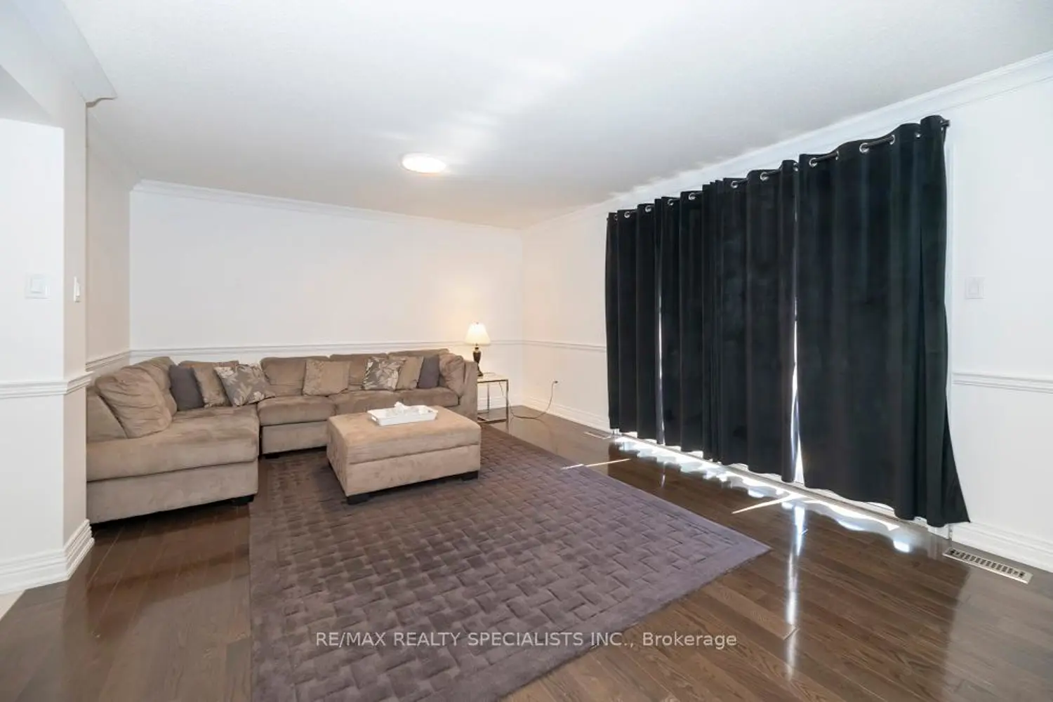 Additional image 14 of 77 Leander Street