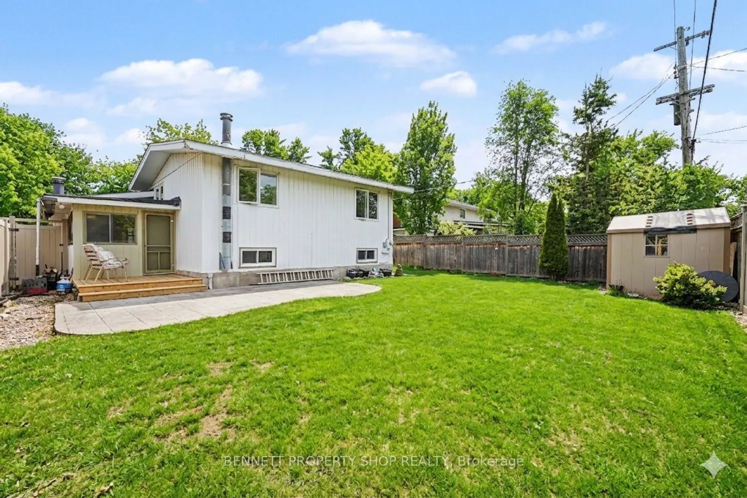 580 Blanchard Crescent photo 4