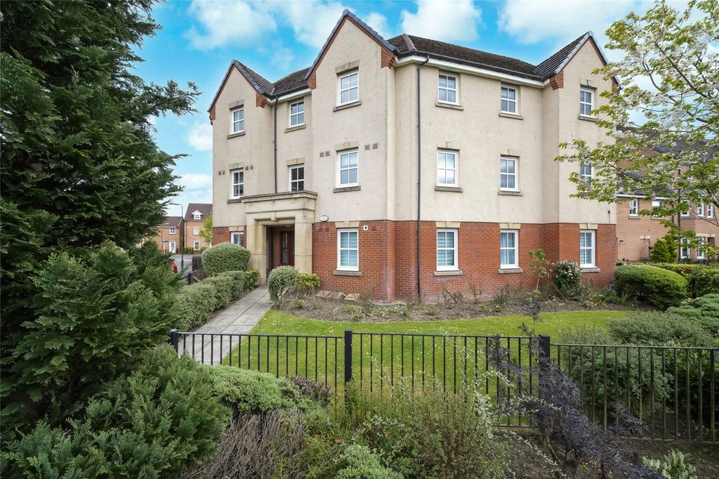2 bed flat for saleTollbraes Road, Bathgate, West Lothian EH48