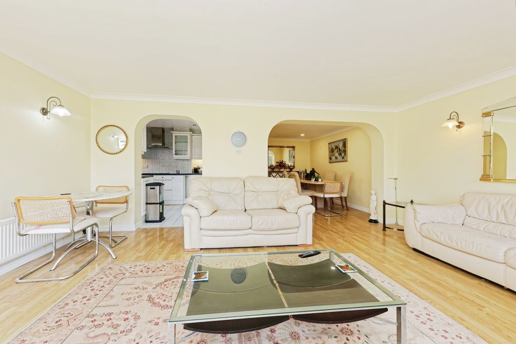 2 bed bungalow for saleConiston Avenue, Ramsgate, Kent CT11 photo 5