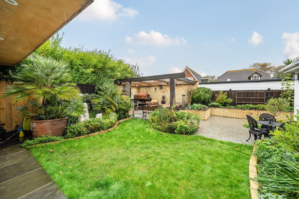 Additional image 20 of 4 bed detached bungalow for saleFarm Close, Elmer, Bognor Regis PO22