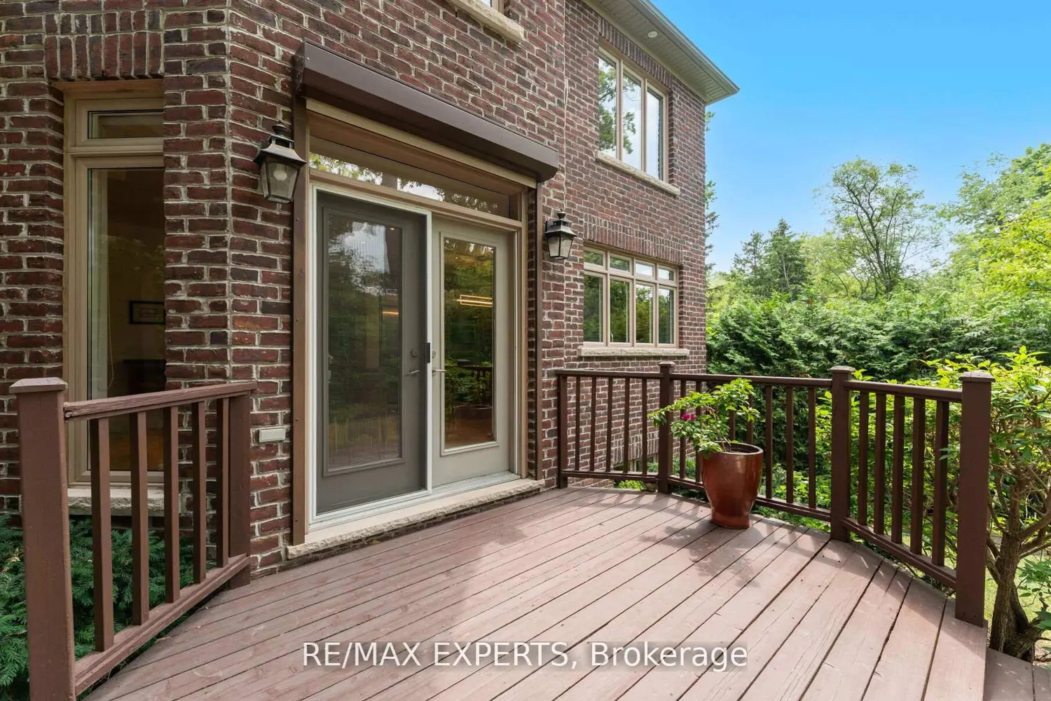 Additional image 18 of 120 Riverside Drive