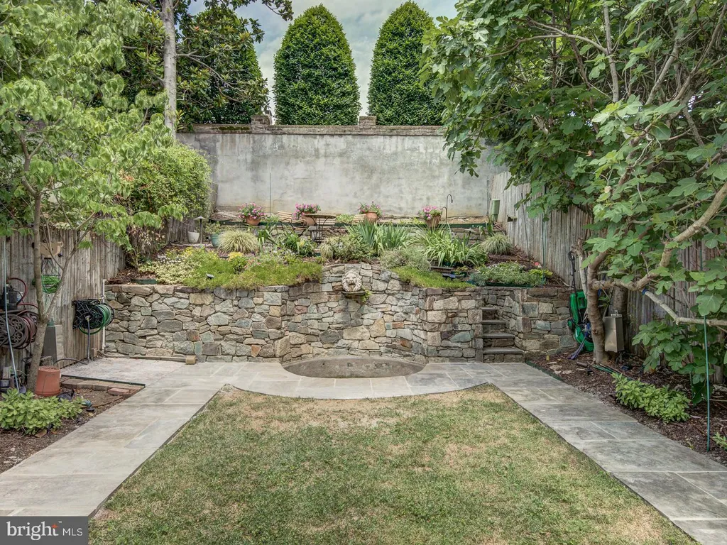 Additional image 77 of 3147 O Street NW, Washington, DC 20007