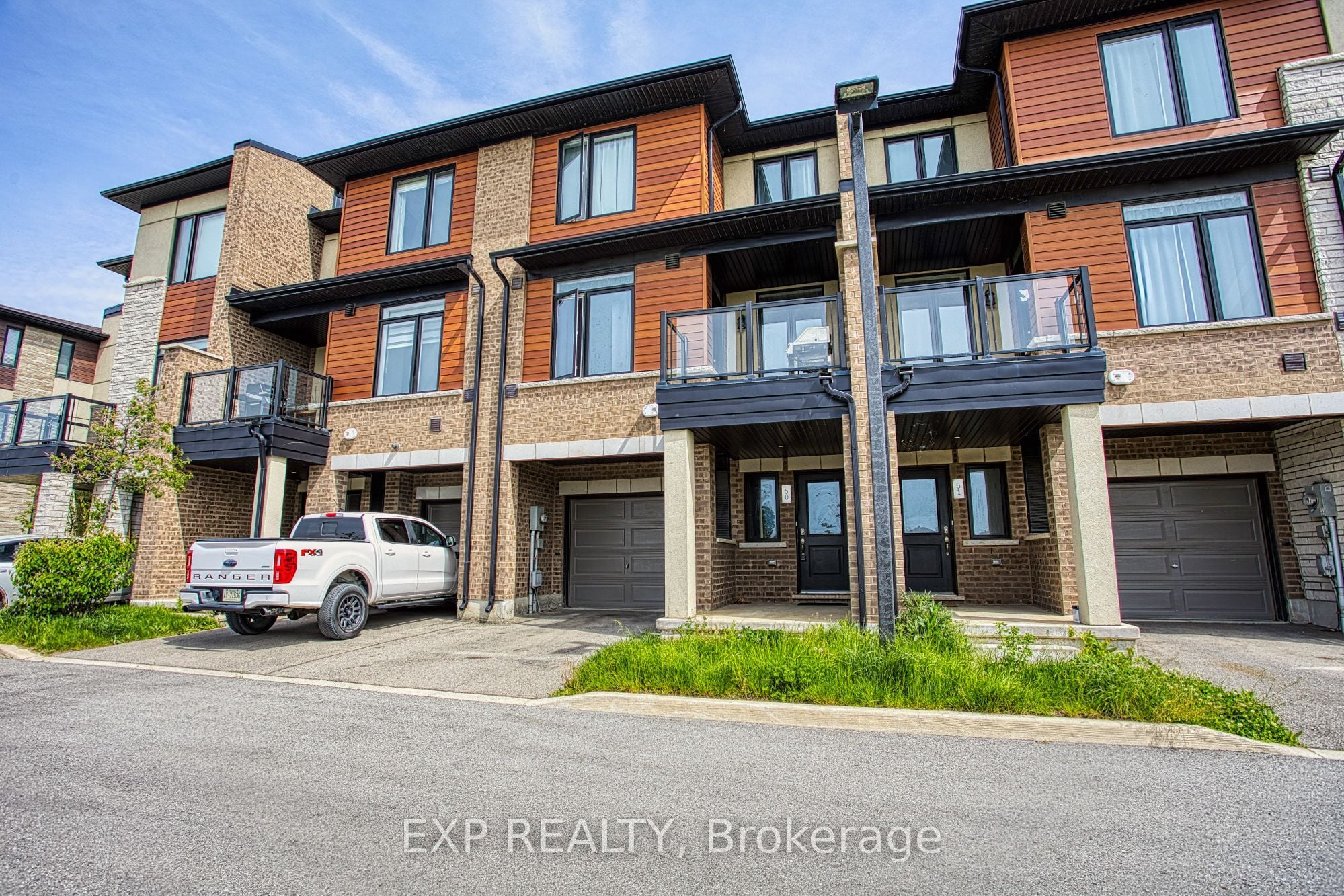 Additional image 4 of 50-590 North Service Road, Hamilton, ON, L8E 0K5