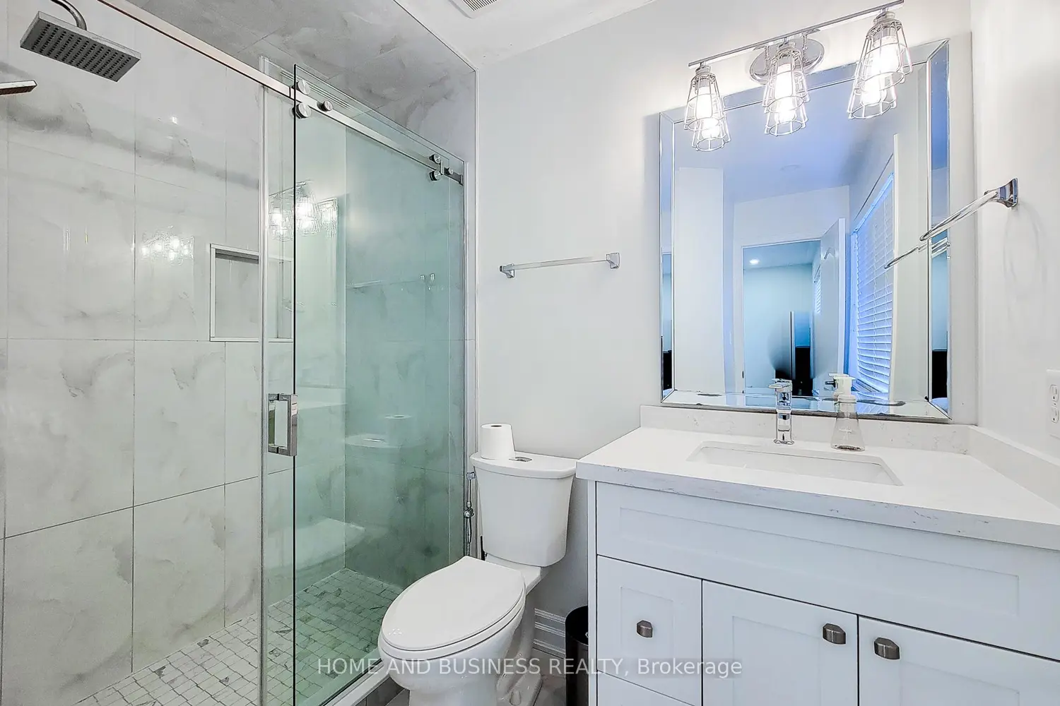 Additional image 11 of 2374 Baintree Crescent