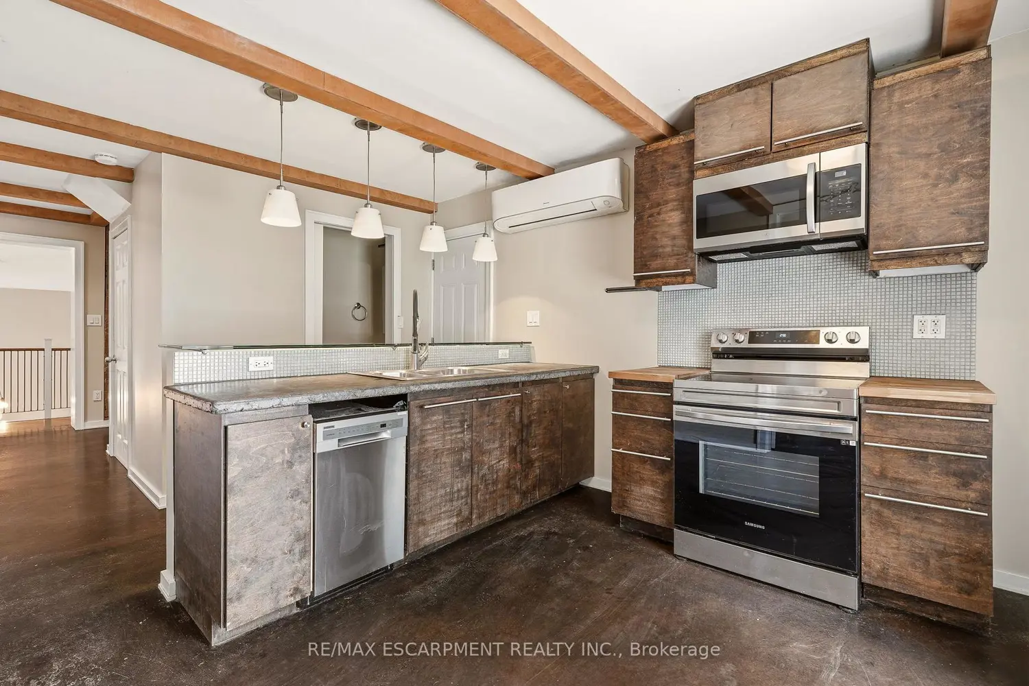 Additional image 8 of 192 Catharine Street