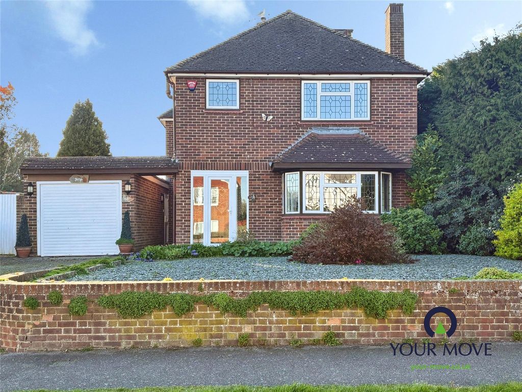 4 bed detached house for salePark Avenue, Broadstairs, Kent CT10