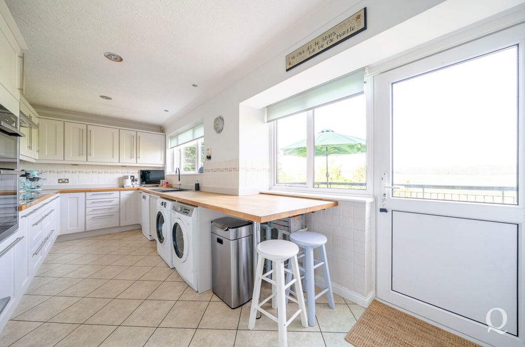 Additional image 5 of 5 bed detached house for saleStockers Hill, Rodmersham, Sittingbourne, Kent ME9