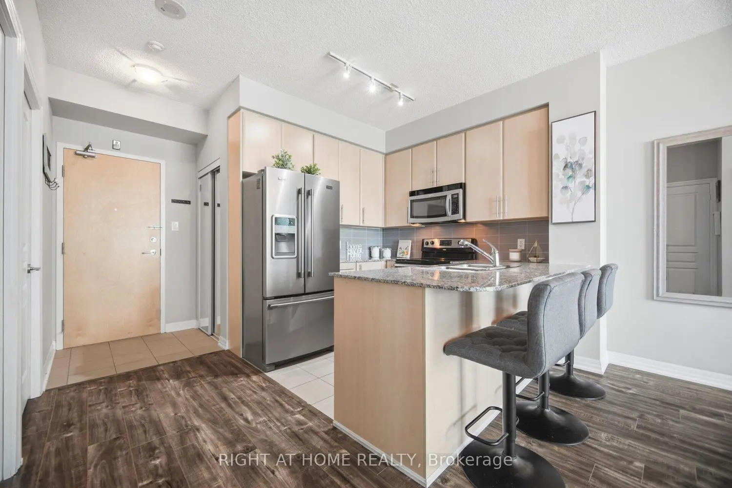 Additional image 2 of 3515 Kariya Drive 803