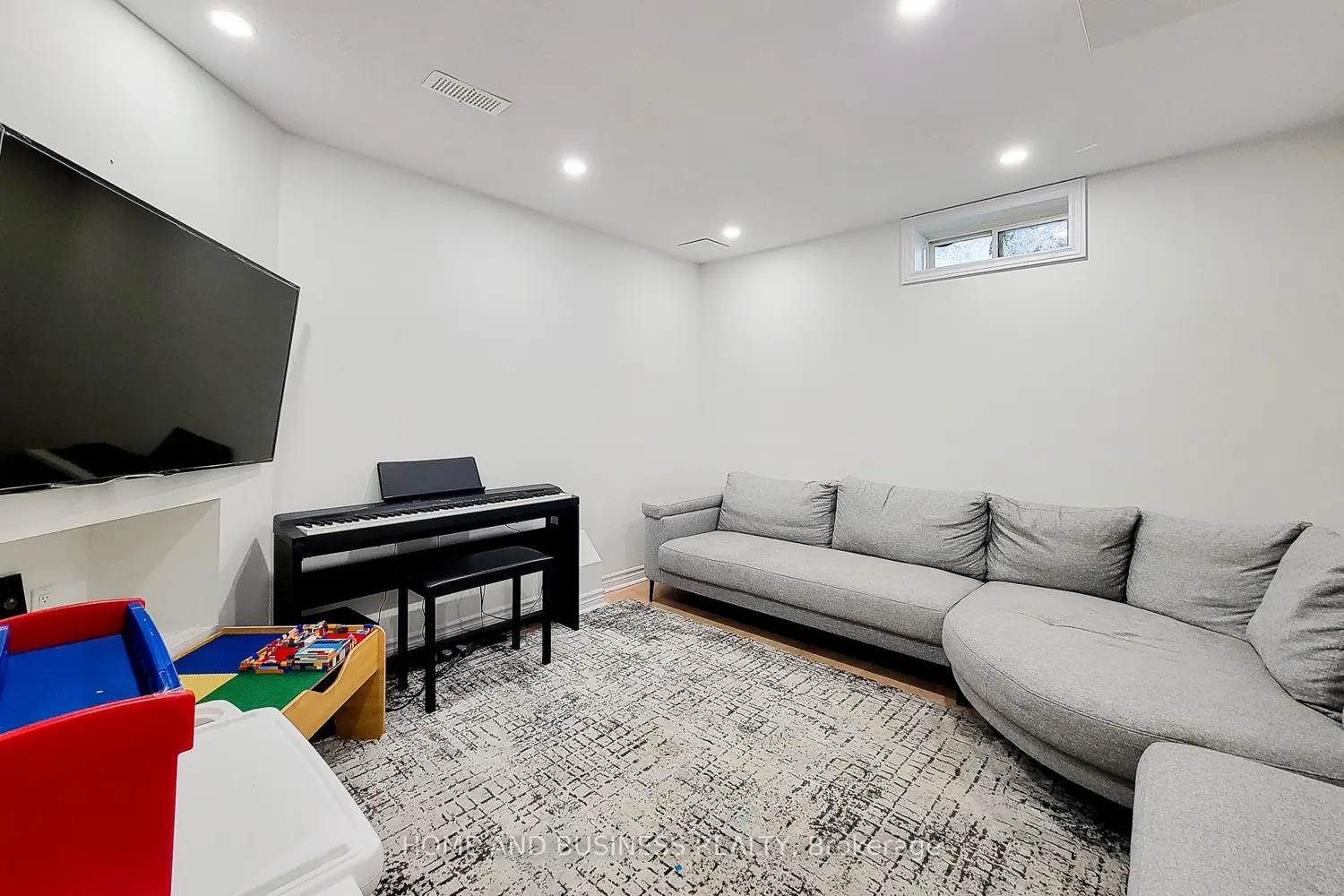 Additional image 15 of 2374 Baintree Crescent