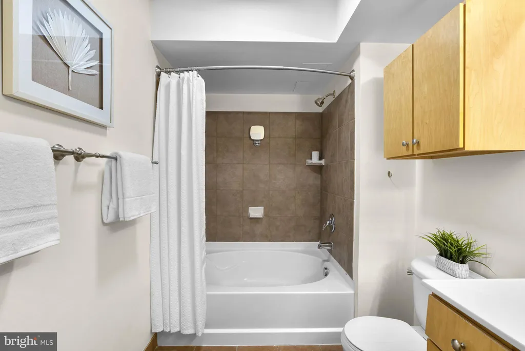 Additional image 16 of 631 D Street NW Unit 1129, Washington, DC 20004