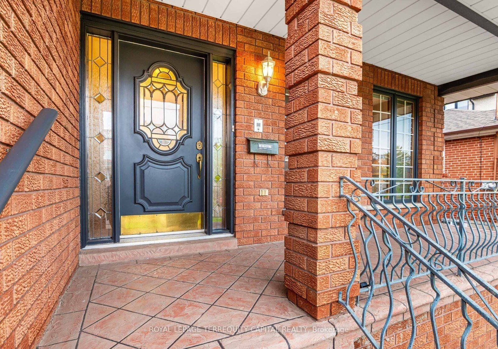 Additional image 2 of Rm 4-256 Cocksfield Avenue, Toronto, ON, M3H 3T7