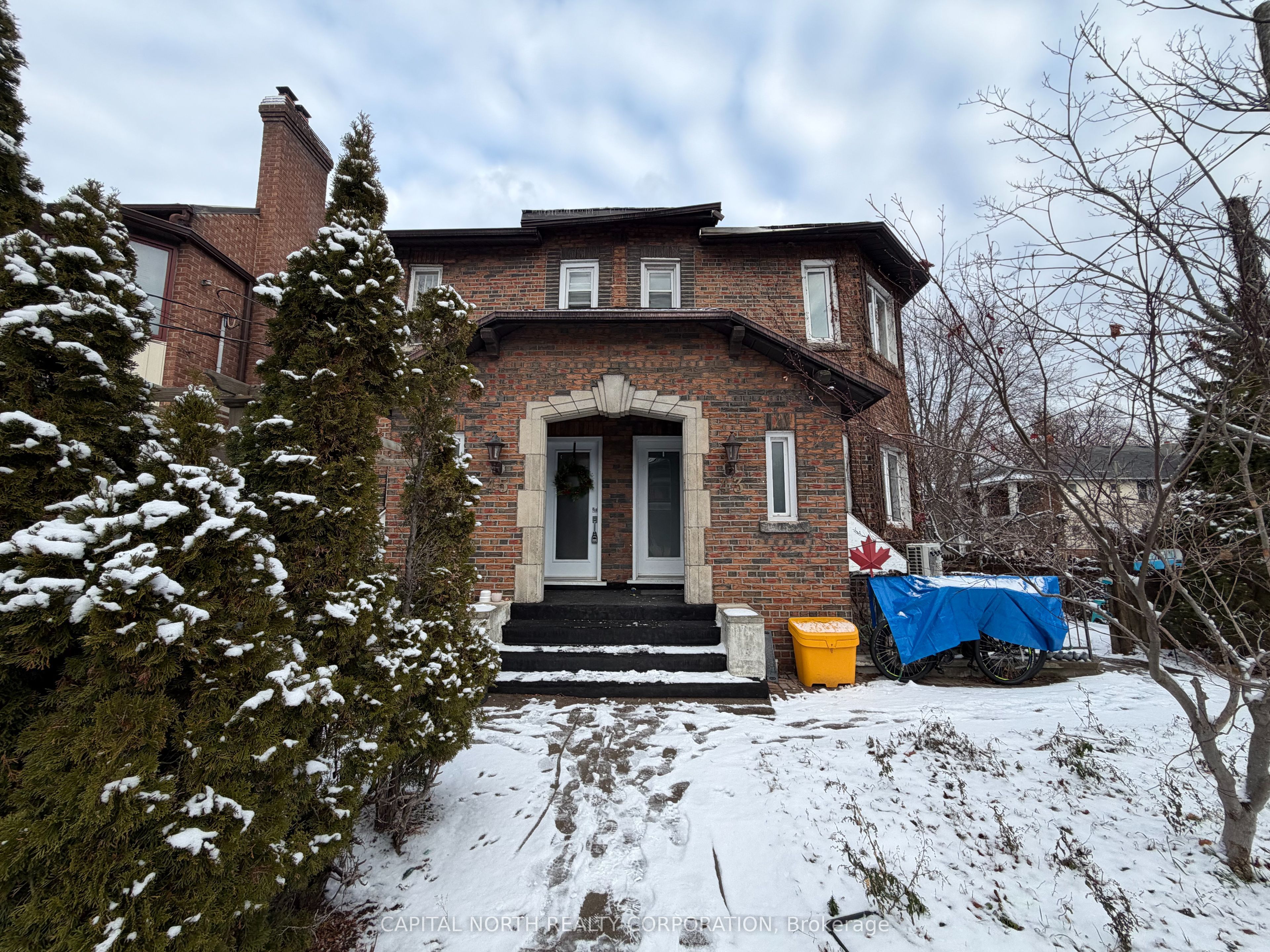 Lower-43 Glen Manor Drive, Toronto, ON, M4E 2X5