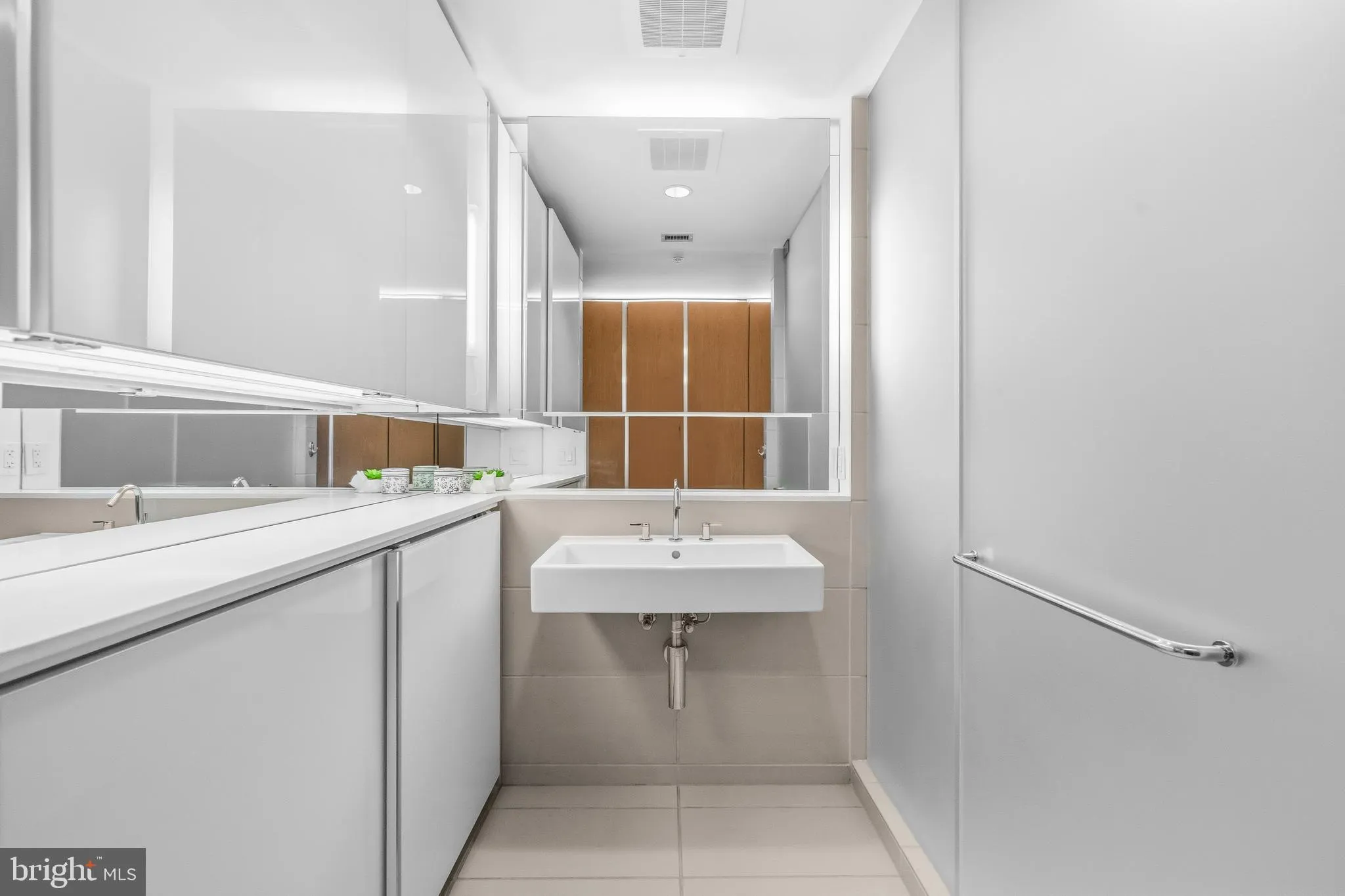 Additional image 72 of 925 H Street NW Unit 315, Washington, DC 20001