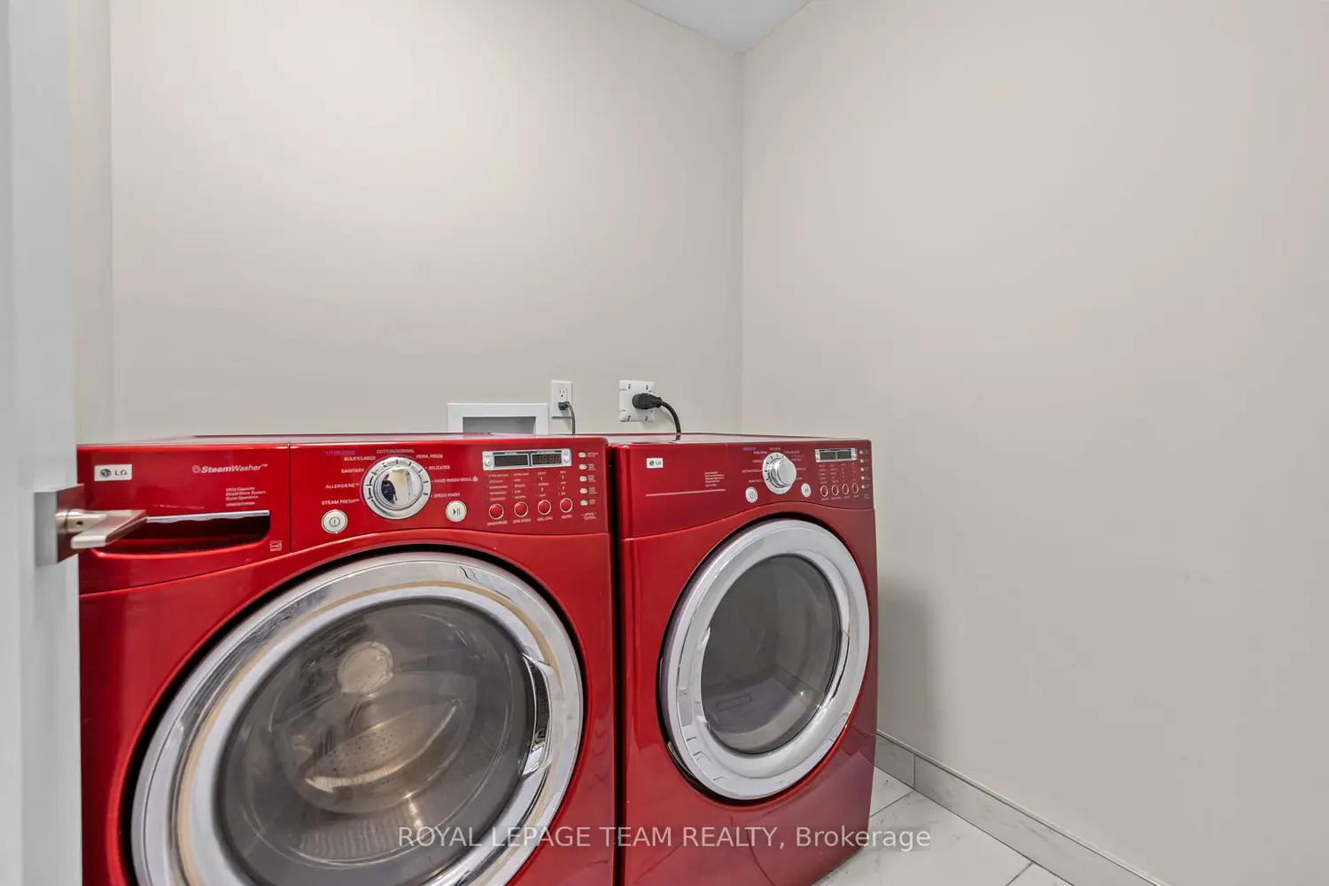 Additional image 17 of 498 Wentworth Avenue