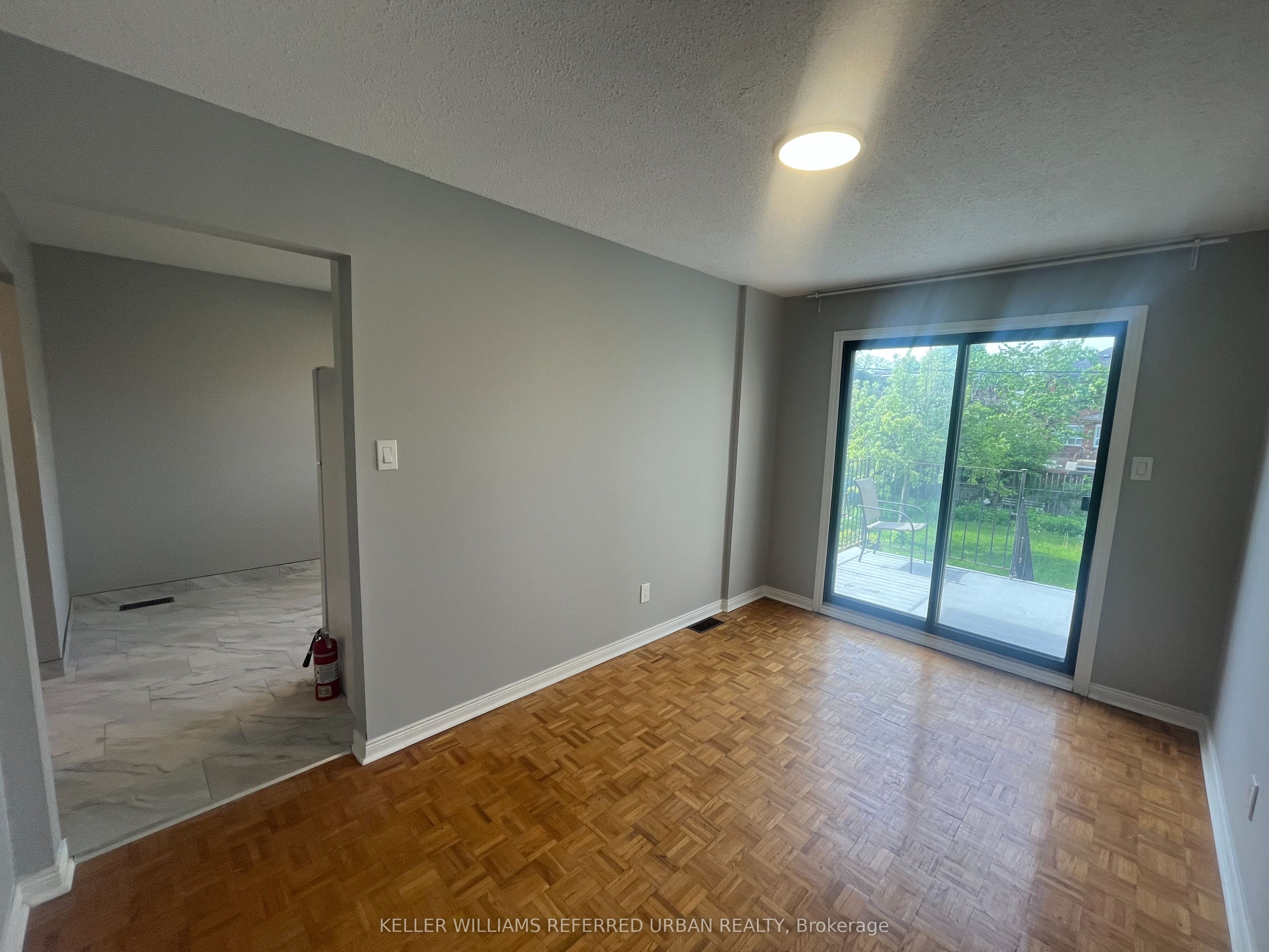 Additional image 4 of Main-222 Mortimer Avenue, Toronto, ON, M4J 2C5