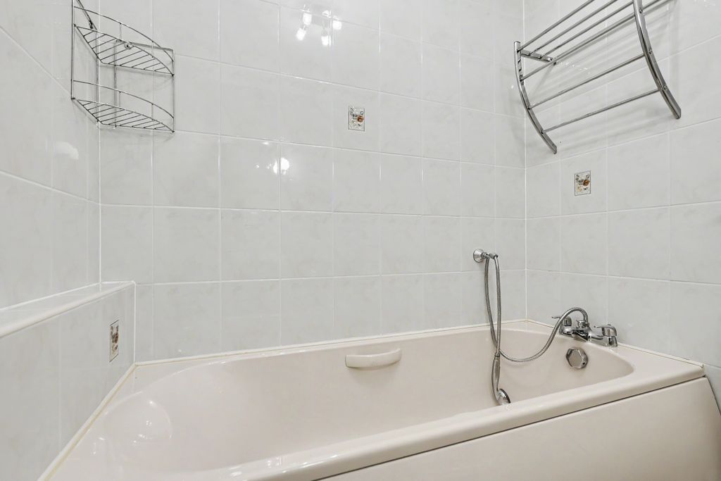 Additional image 12 of 2 bed flat for saleBeechwood Gardens, Stirling FK8