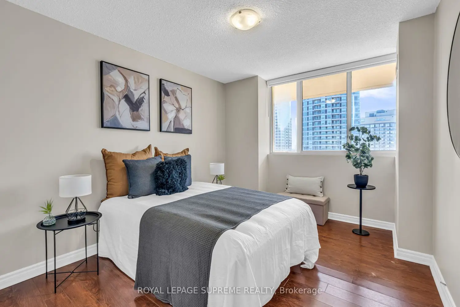 Additional image 14 of 3590 Kaneff Crescent 1907