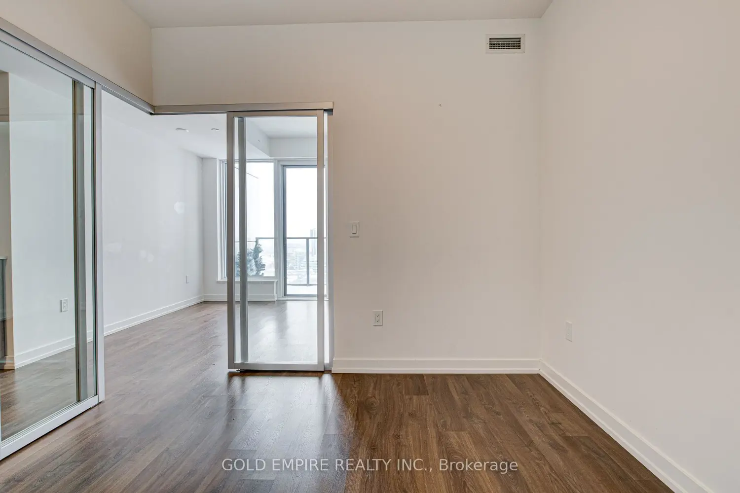 Additional image 12 of 15 Wellington Street 2905
