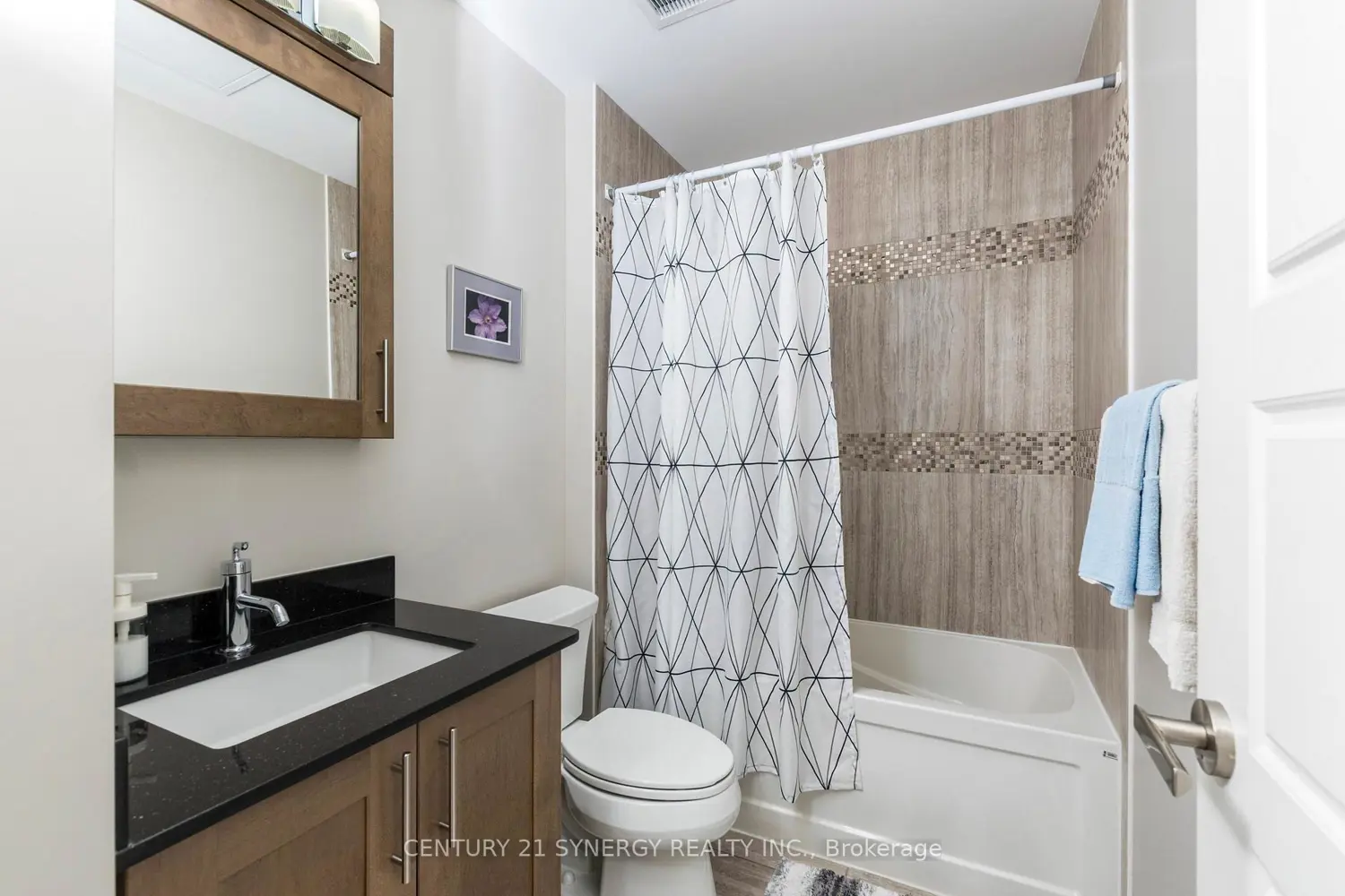 Additional image 16 of 300C Lett Street 702
