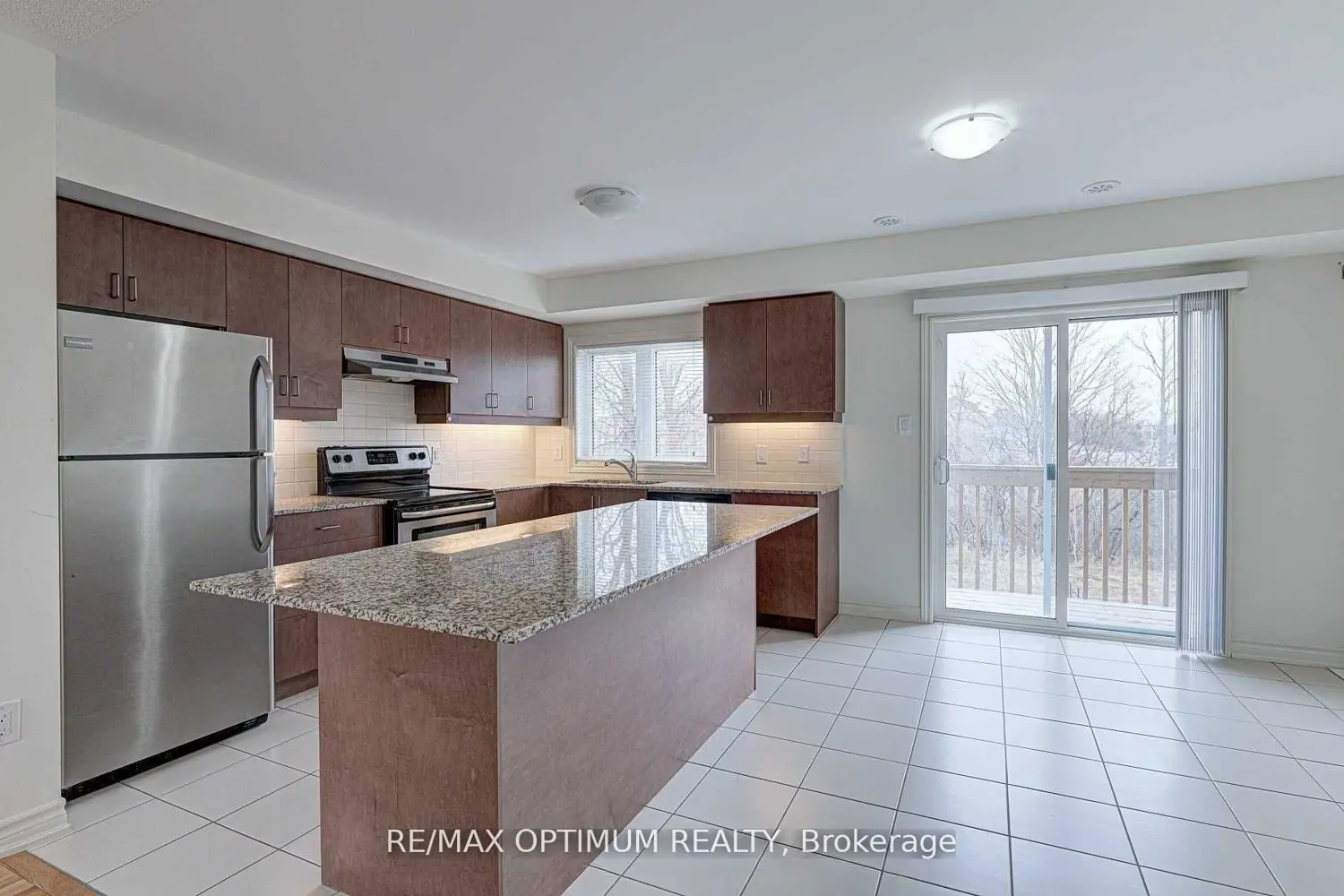 Additional image 5 of 6 - 11 Autumnwood Avenue