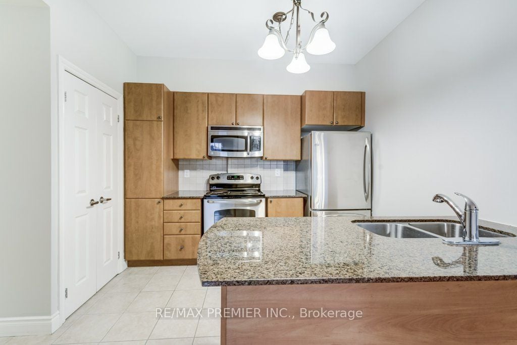 Additional image 5 of 209-10211 Keele Street, Vaughan, ON, L6A 4R7