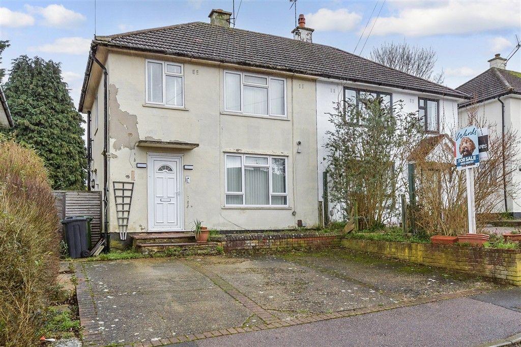 3 bed semi-detached house for saleMiddlesex Road, Maidstone, Kent ME15