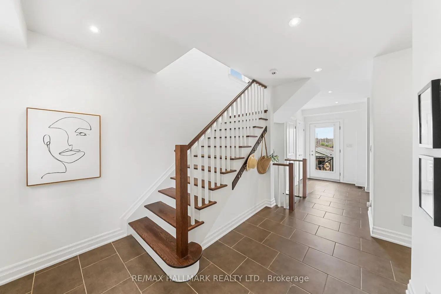 108 Lexfield Avenue photo 3