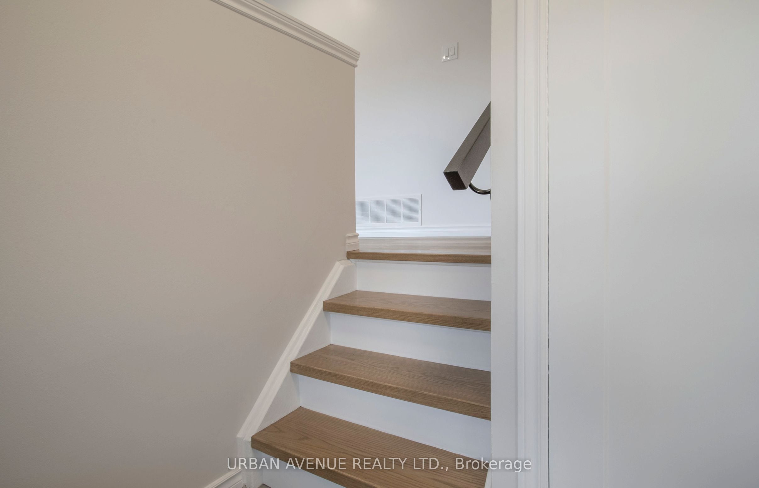 Additional image 6 of 329 Cooper Court, Oshawa, ON, L1J 6V4