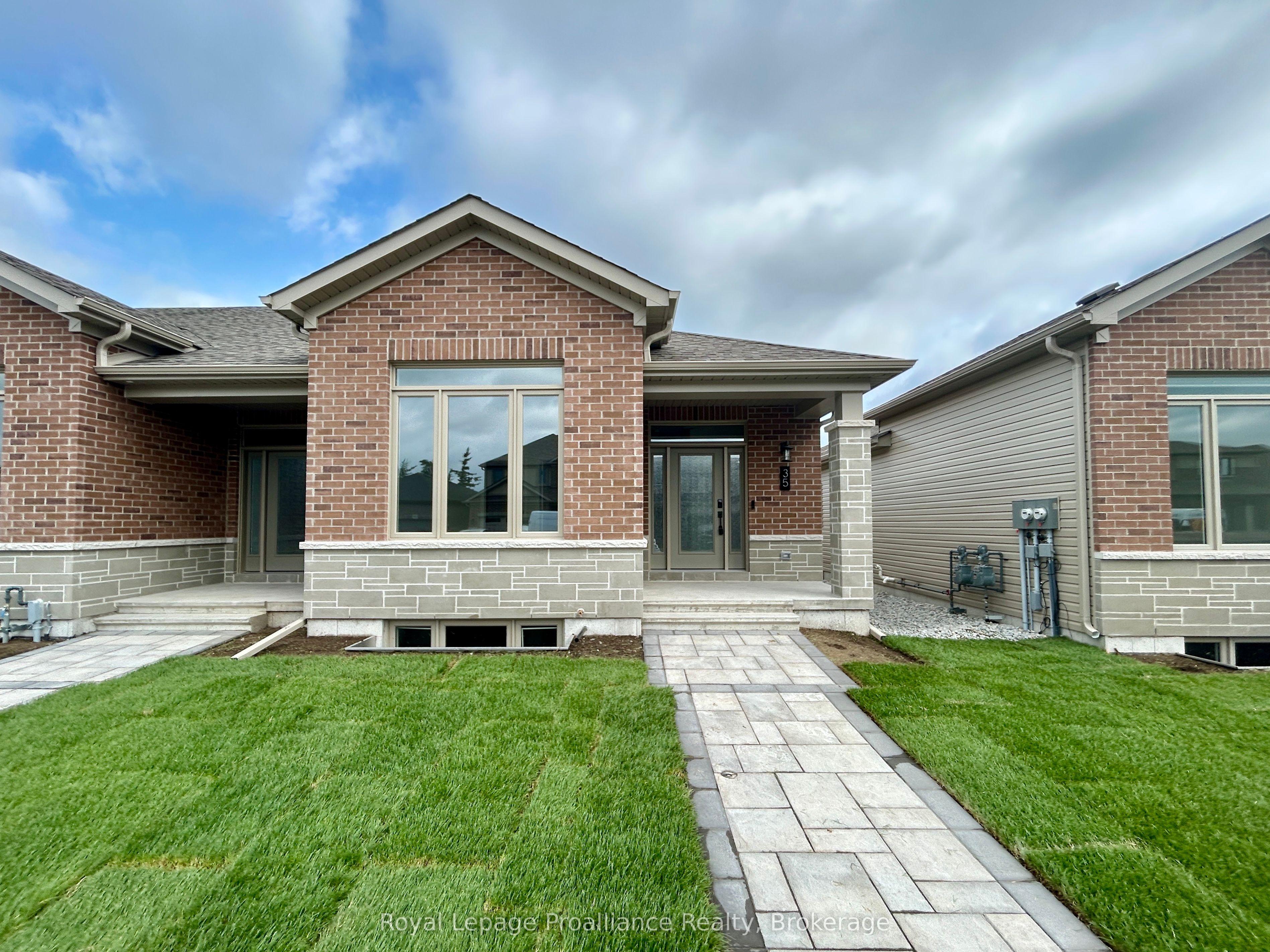 35 Athabaska Drive, Belleville, ON, K8N 0T1