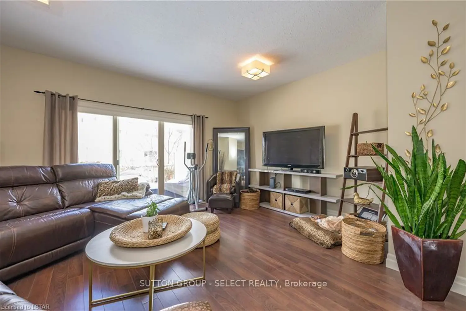 Additional image 5 of 1850 Beaverbrook Avenue 3