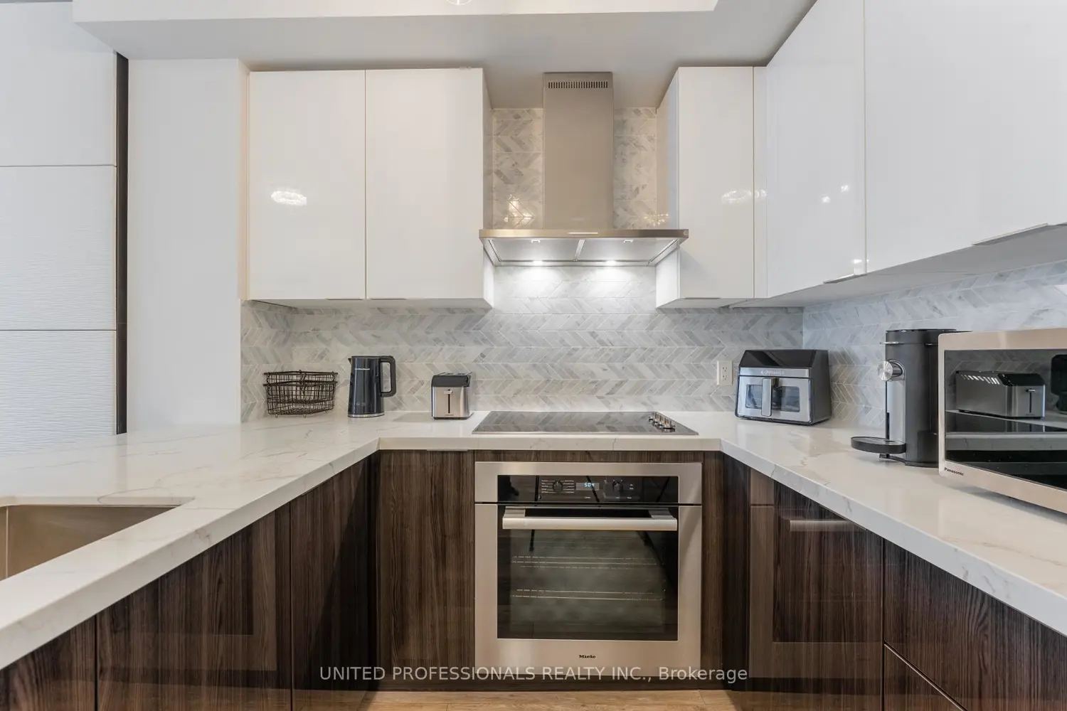30 Shore Breeze Drive 527 photo 4