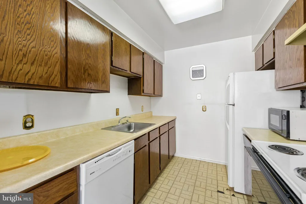 Additional image 13 of 3166 Berry Road NE Unit 27, Washington, DC 20018