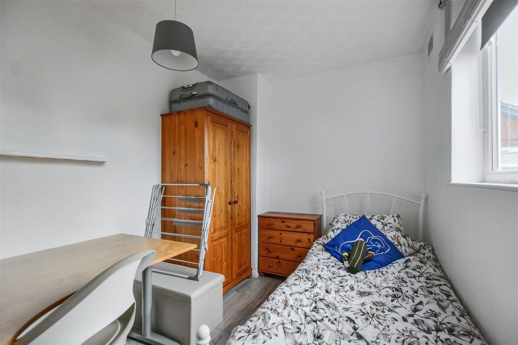 Additional image 12 of 3 bed terraced house for saleEllis Grove, Beeston, Nottingham NG9