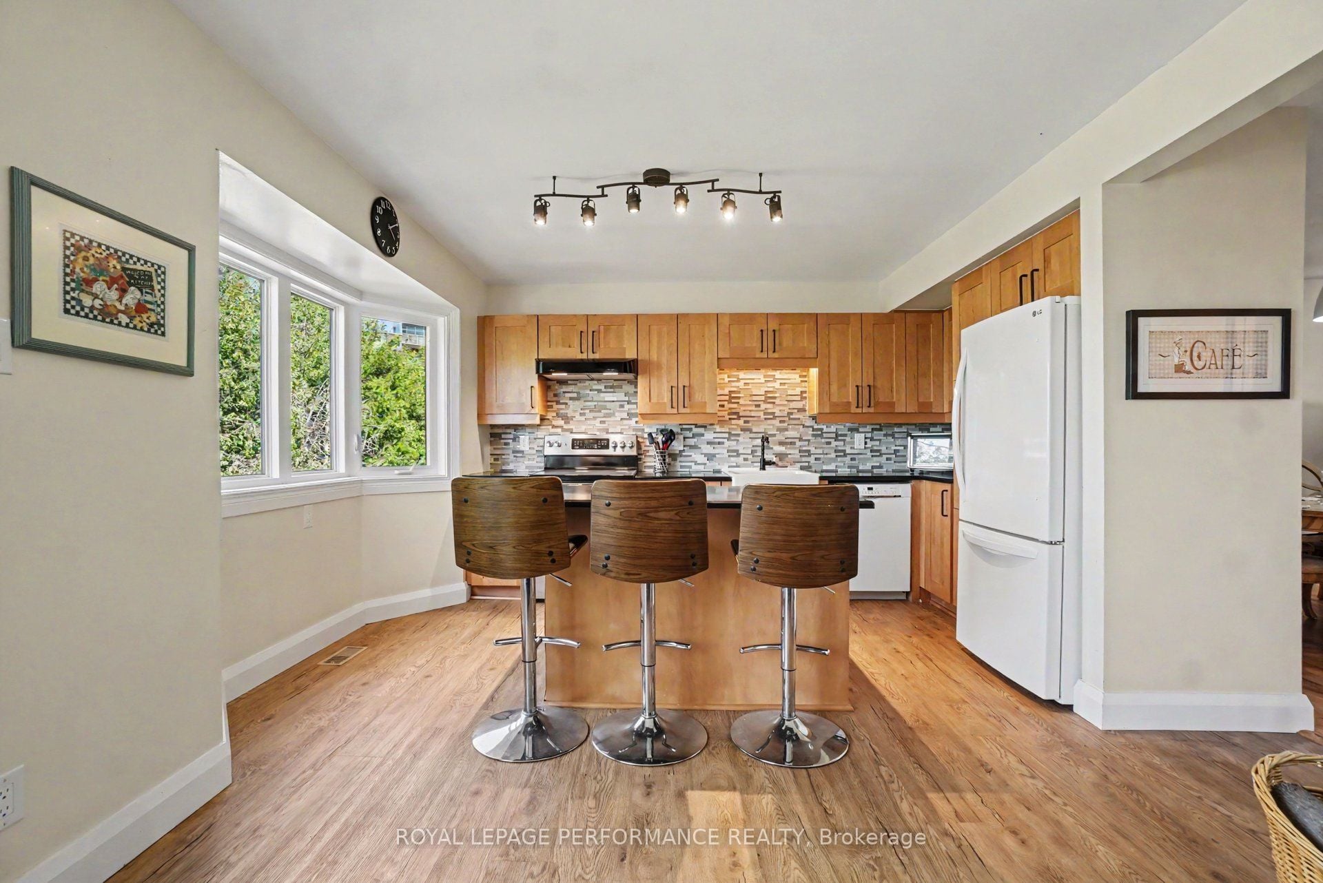 Additional image 5 of 17-34 Huntview Private, Ottawa, ON, K1V 0M5
