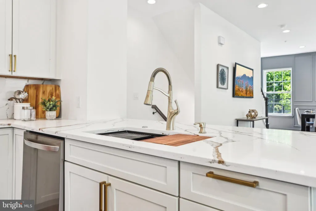 Additional image 17 of 322 56th Street NE, Washington, DC 20019
