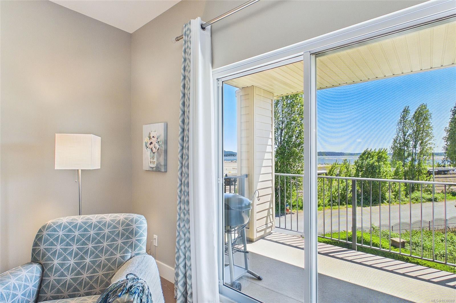 Additional image 6 of 304-104 Esplanade Street, Nanaimo, BC, V9R 0G6