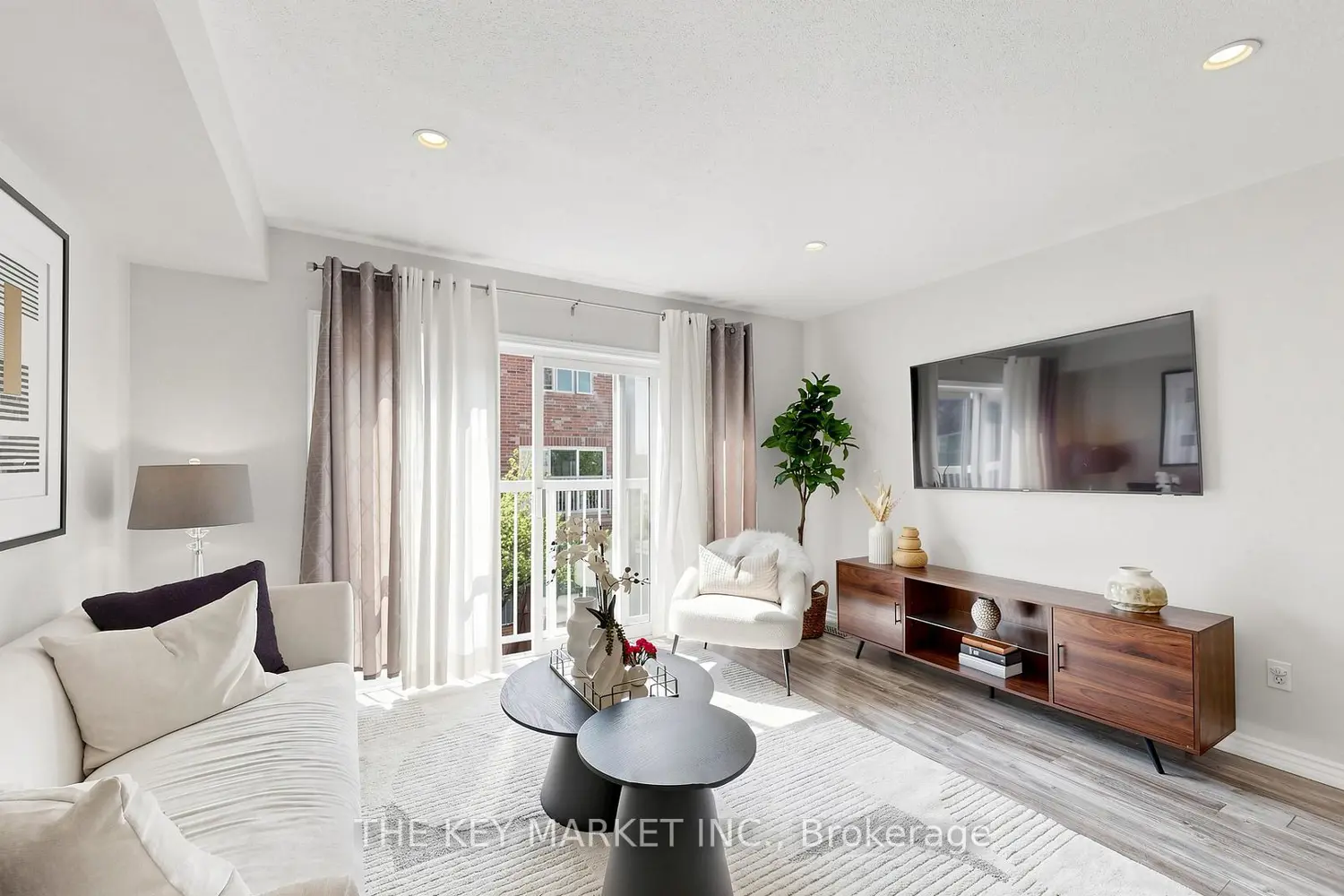 Additional image 9 of 435 English Rose Lane 14