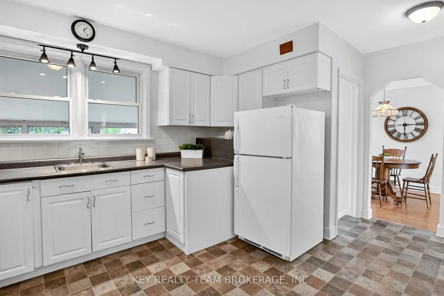 Additional image 8 of 188 Price Avenue